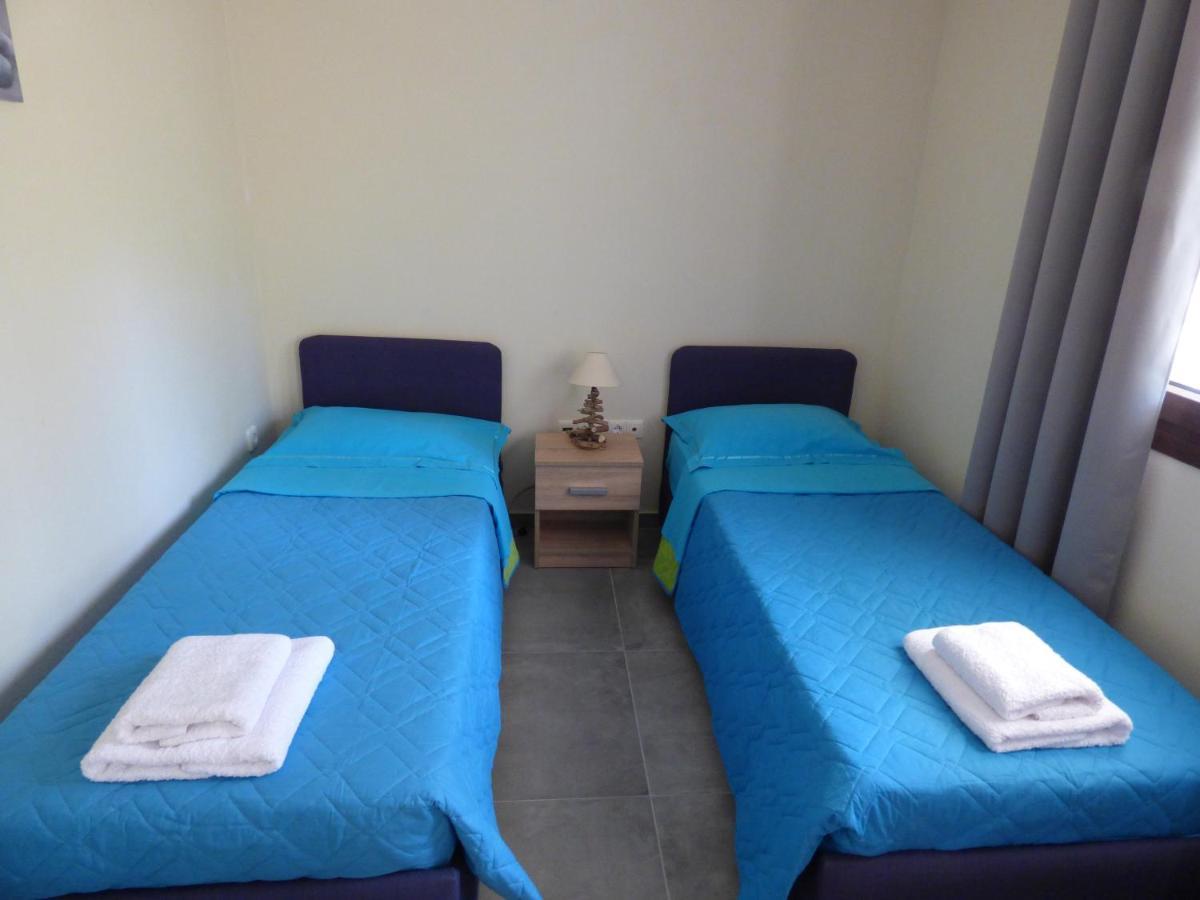 Natashas Apartments Ípszosz Kültér fotó
